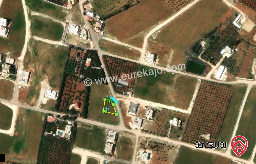 قطعة ارض مساحة 538م للبيع من أراضي جنوب عمان - اليادودة قريبة من الشارع العام منطقة مخدومة من جميع الخدمات 