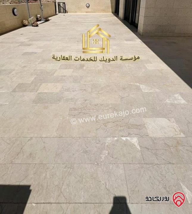 شقة أرضية مساحة 240م داخلي و 100م خارجي للايجار في عمان - دير غبار 