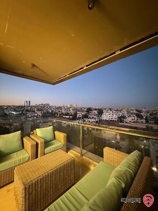 شقة بإطلالة بانورامية مساحة 120م من الطابق 12 للايجار في عمان - عبدون