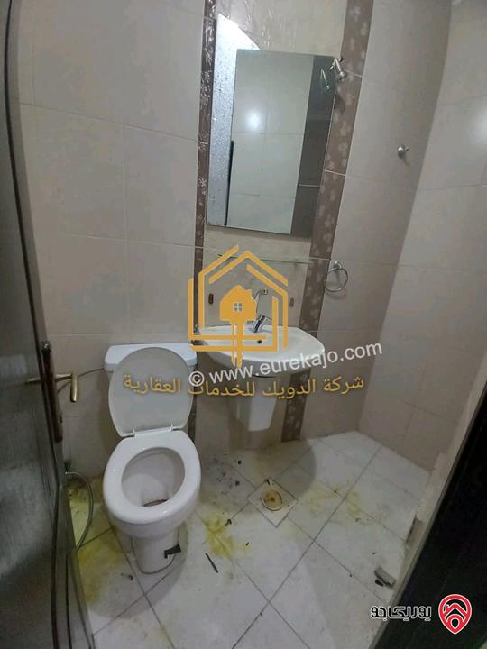 شقة فارغة طابق اول مساحة 110م للإيجار في عمان - ام السماق 