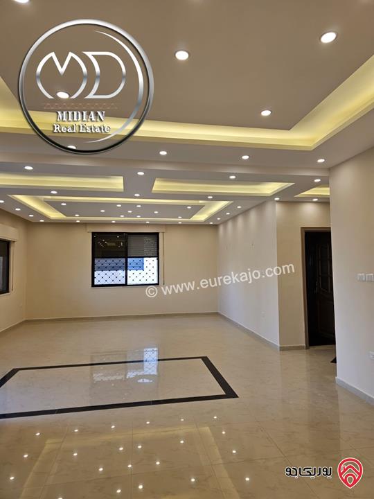 شقة فارغة للايجار في عمان - ضاحية الامير راشد مساحة 300م 4 نوم طابق اول تشطيبات و ديكورات فاخرة