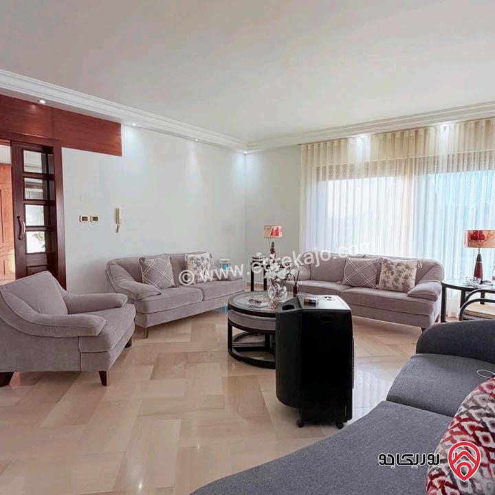 فيلا مساحة 1500م على أرض 760م للبيع في عمان - دابوق