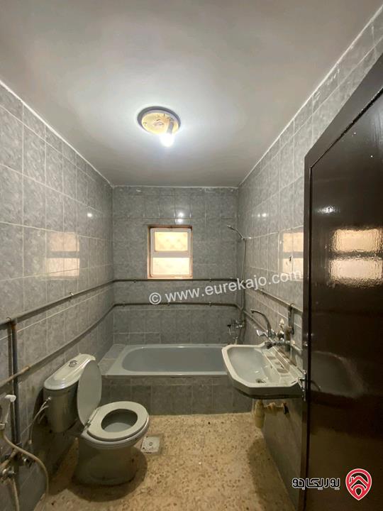 شقة فارغة طابق شبه ارضي مساحة 110م للايجار في عمان - الياسمين 