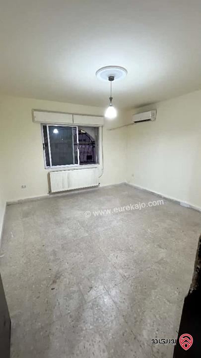 شقة طابق خامس مساحة 115م للبيع في عمان - الرونق قريبة من الدوار الثامن  