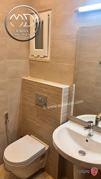 شقة مفروشة للايجار في عمان - حنو الصويفية مساحة 200م طابق ثالث تشطيبات و فرش سوبر ديلوكس اطلالة جميلة