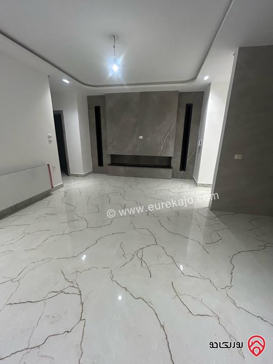 شقة مساحة 215م طابق اول للايجار في عمان - الجبيهة مقابل قصر الاميرة بسمة