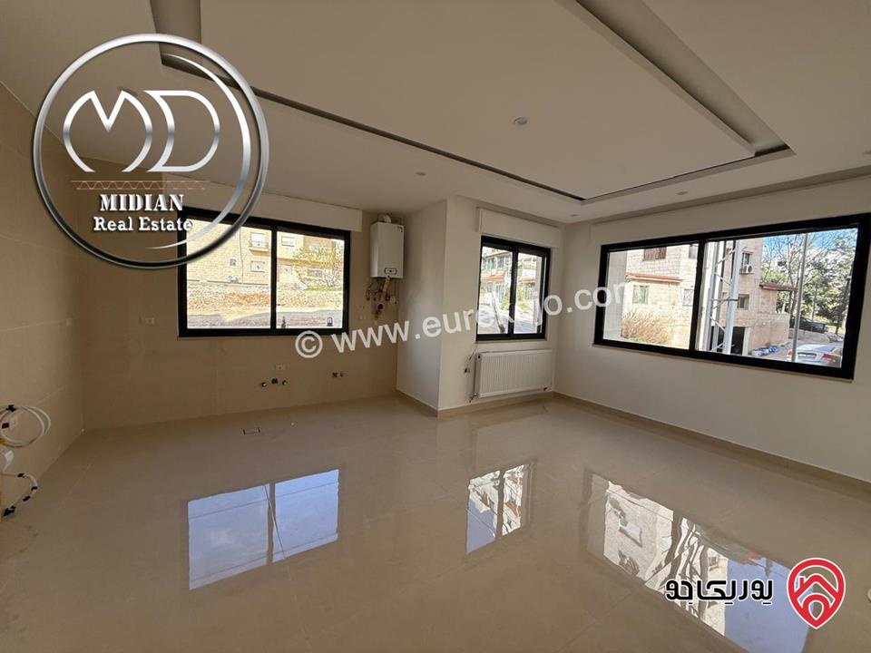 شقق أرضية جديدة للبيع في عمان - دير غبار مساحات 135م & 145م مع تراسات و حدائق تشطيبات وديكورات فاخرة بأسعار مميزة