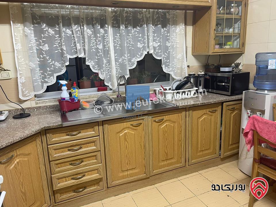 شقة فاخرة طابق اول 190م تشطيب سوبر ديلوكس للبيع في عمان - خلدا  