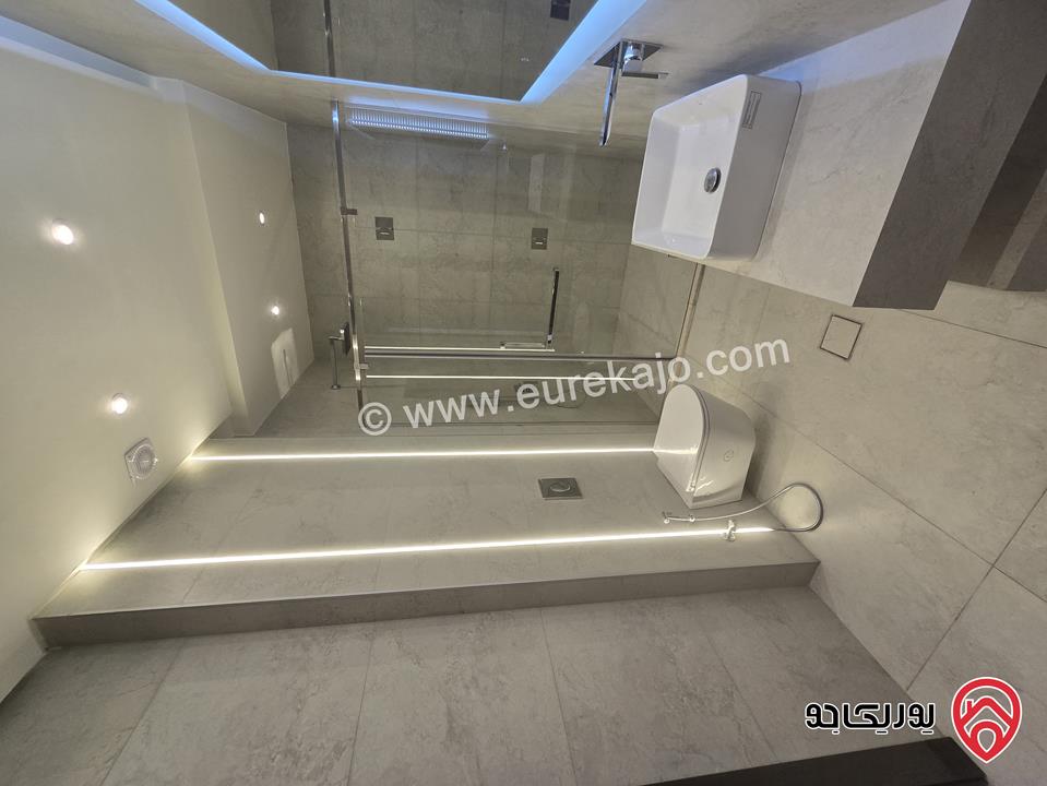 شقة فارغة جديدة مساحة 210 متر طابق اول للإيجار في عمان - الرابية