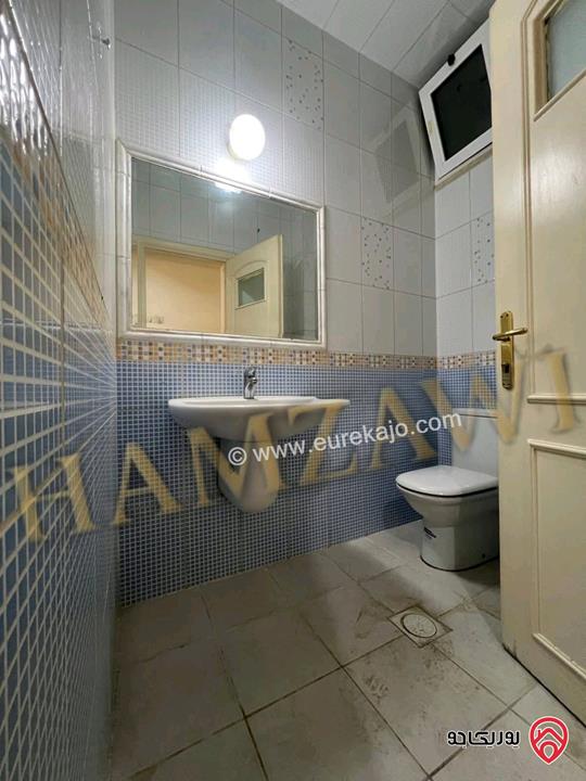 شقة ديلوكس طابق اول مساحة 230م للايجار في عمان - خلدا