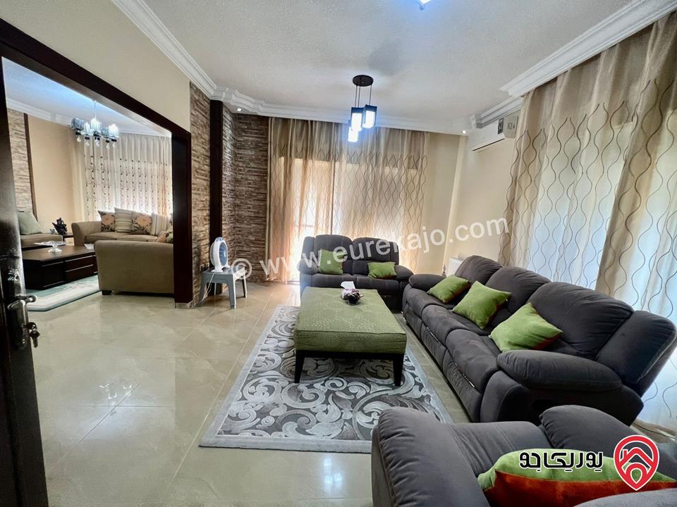 شقة مفروشة بالكامل وجاهزة للسكن الفوري مساحة 196م للبيع في الفحيص 