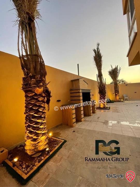 شاليه مميز مساحة الأرض 350م والنباء 176م للبيع في منطقة البحر الميت ( الجوفه ) 