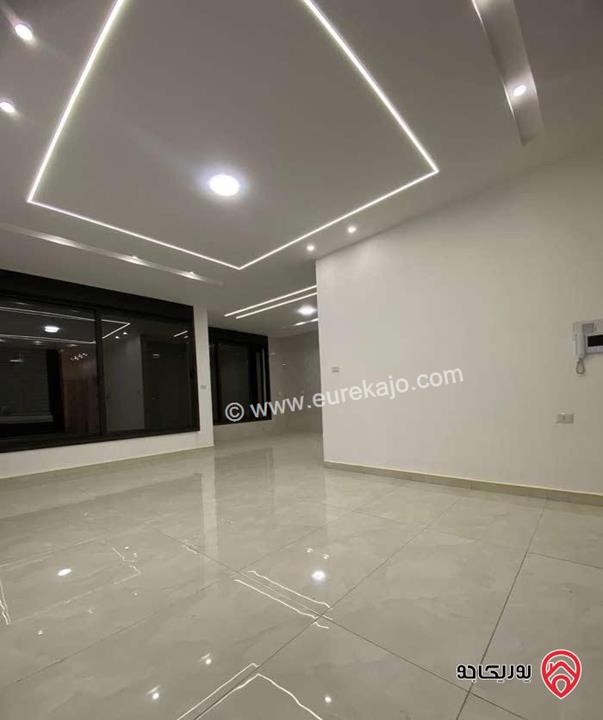 شقة فارغة لم تسكن مساحة 180م داخلي و 100م داخلي للايجار في عمان - طريق المطار