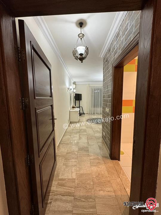 شقة مفروشة طابق ثالث مساحة 375م للايجار في عمان - الرابية