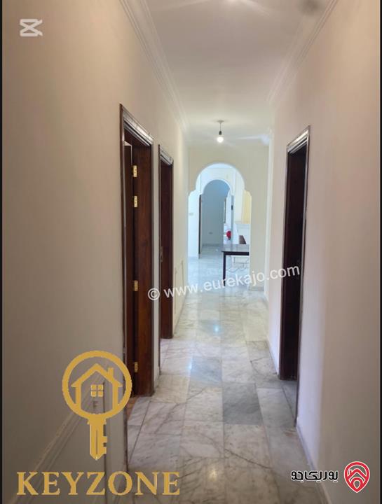 شقة مساحة 200م طابق ثاني للبيع في عمان - خلدا