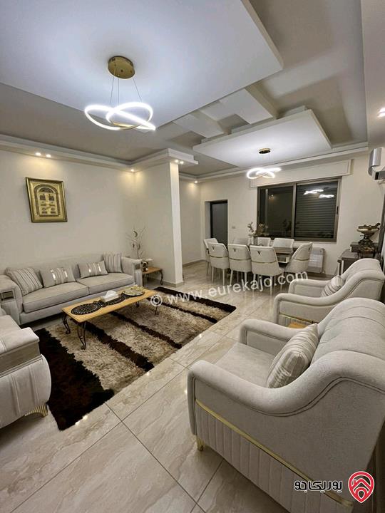 شقة شبه ارضية جديدة مساحة 180م داخلي و 200م خارجي للبيع في عمان - صويلح