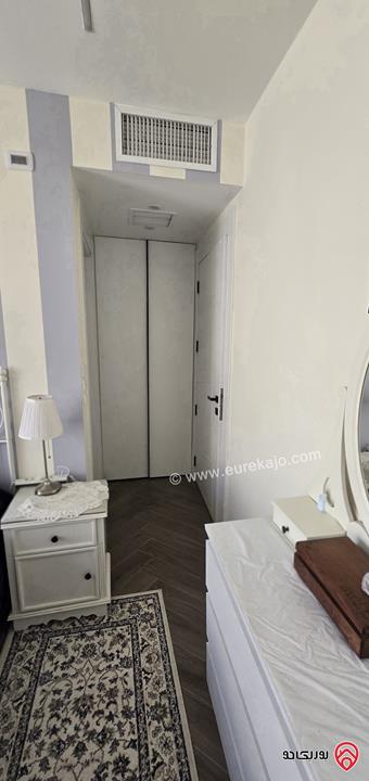 شقة مساحة 79م داخلي و 60م خارجي للبيع في عمان - الروابي