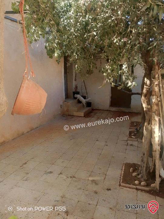 شقة أرضية منفصلة مجددة مساحة 120م داخلي و 50م خارجي للايجار في عمان - ماركا