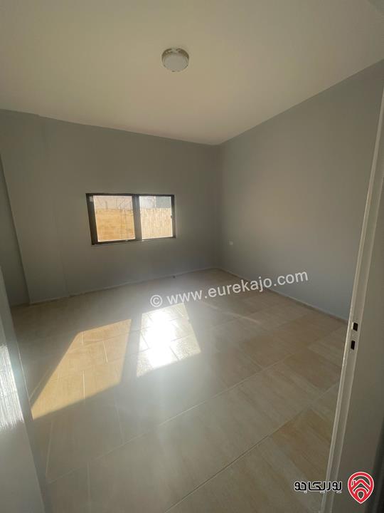 شقة طابق ثاني فني مساحة 143م للبيع المستعجل في اربد 