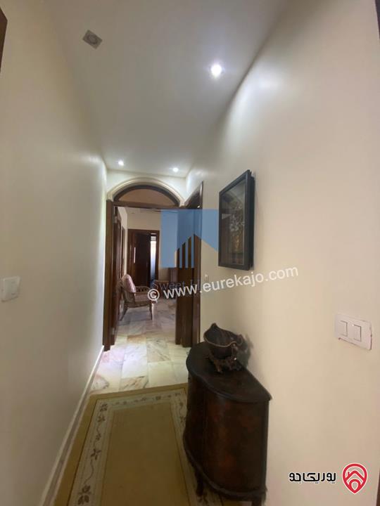 شقة مفروشة طابق ثاني 207م تشطيب سوبر ديلوكس للبيع في عمان - خلدا