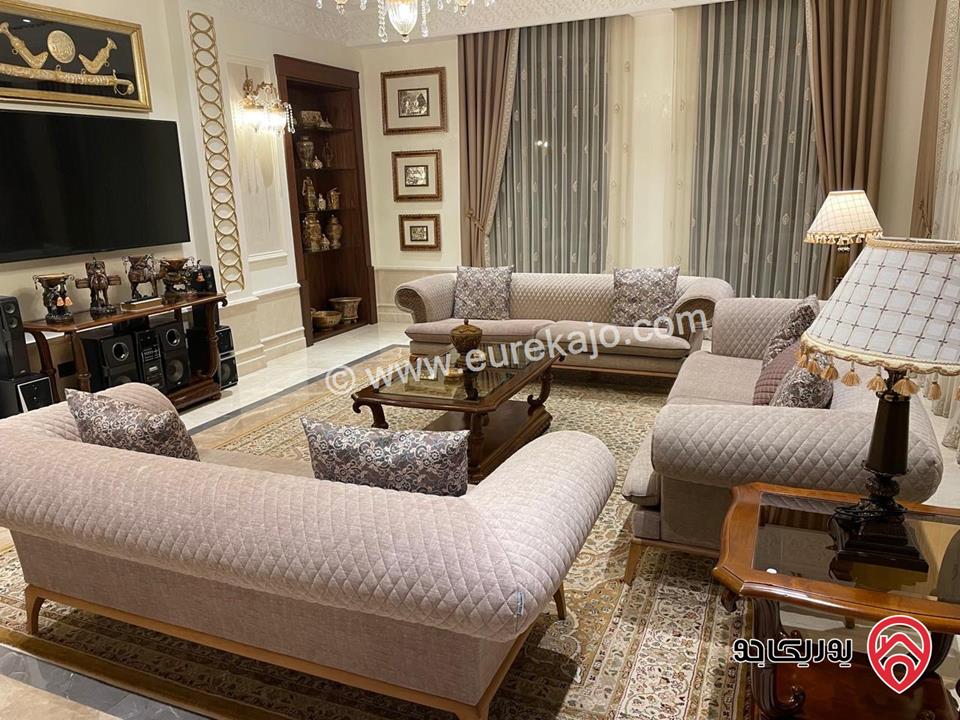 قصر فاخر مساحة البناء 2000م على أرض 2 دونم و 650م للبيع في عمان - دابوق 