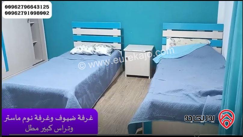 مزرعة مساحة الأرض 3500م والبناء طابقين دوبلكس 200م ومسبح للبيع في جرش - المصطبة