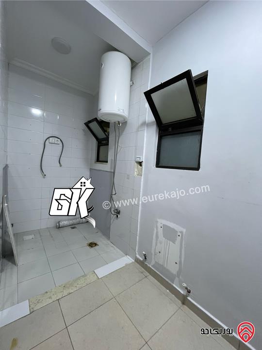 شقة فارغة مساحة 200م طابق ثاني للإيجار في عمان - خلدا