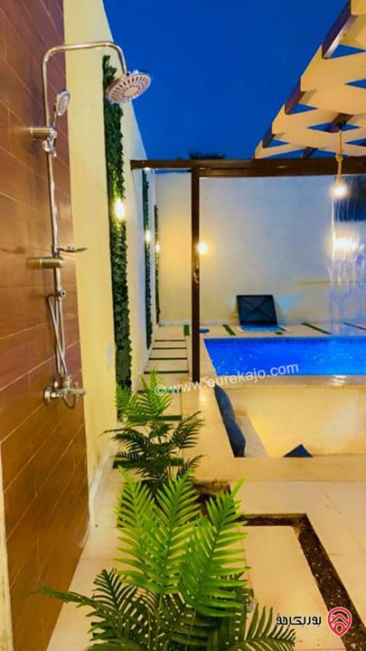 شاليه مساحة الأرض 624م ومساحة البناء 150م للبيع في البحر الميت