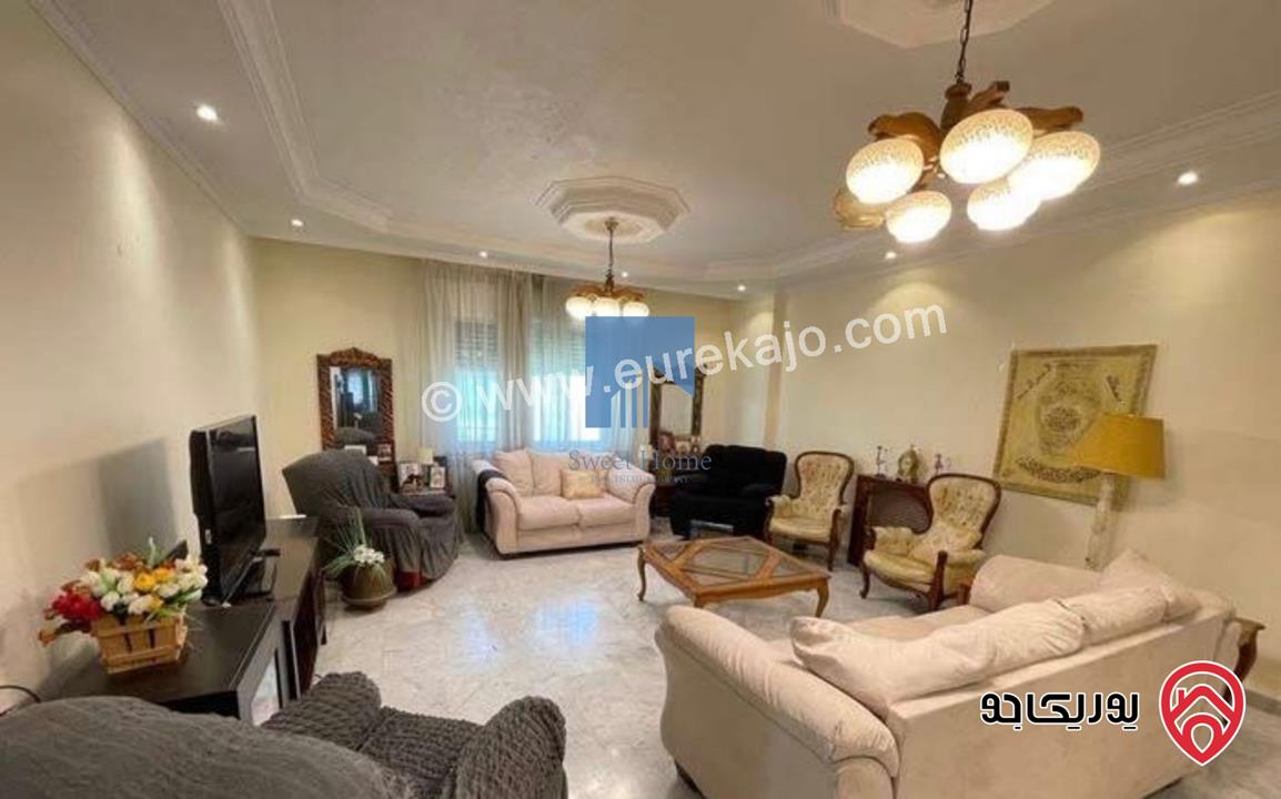 شقة مميزة للبيع في عمان تلاع العلي - خلف السلطان طابق ثالث 260م مع روف 70م بسعر مغري