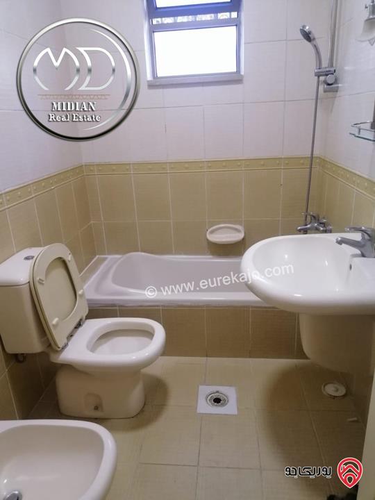 شقة ارضية فارغة للايجار في عمان - الصويفية مساحة 200م مع ترس و حديقة 150م سوبر ديلوكس بسعر مميز