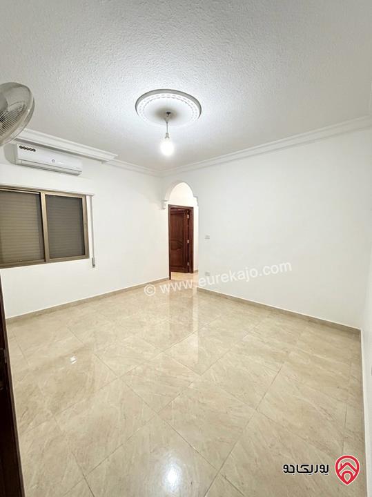 شقة ارضي مساحة 240 م للبيع عمان - طبربور 