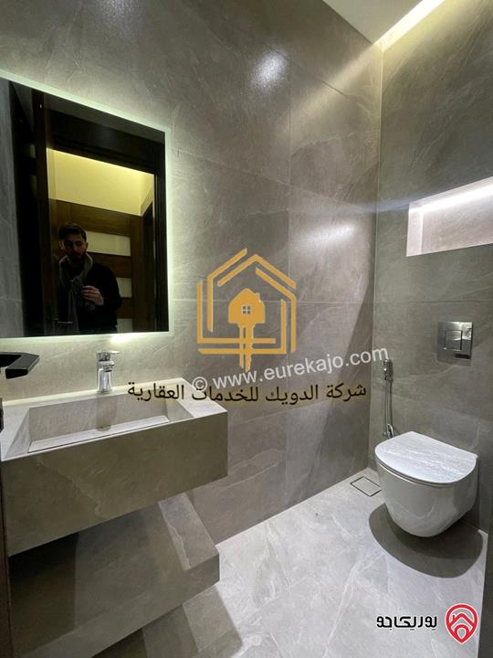 شقة فارغة طابق ثالث دوبلكس مساحة 230م للايجار في عمان - حي الصحابة 