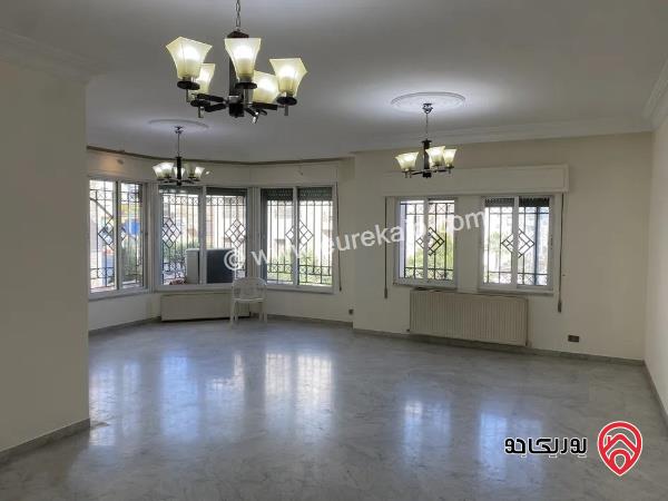 شقة مميزة مساحة 180م طابق أول للايجار في عمان - دير غبار  