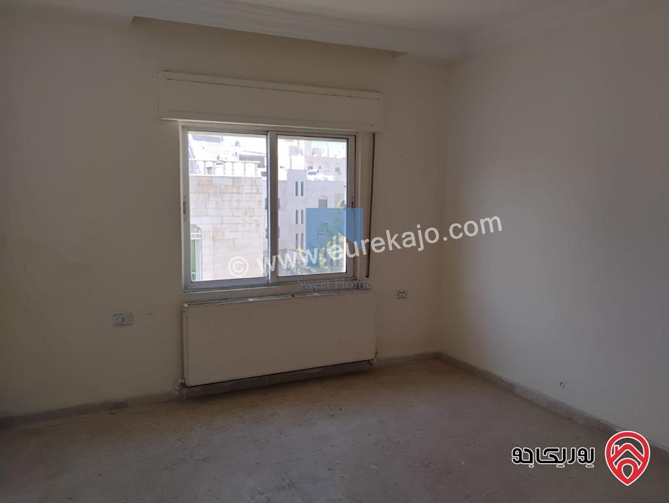 شقة مميزة طابق ثالث 170م للبيع في عمان - خلدا