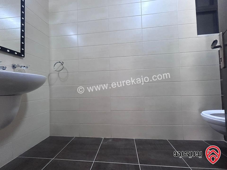 شقة ارضية فارغة مساحة 210م للايجار في عمان - عبدون