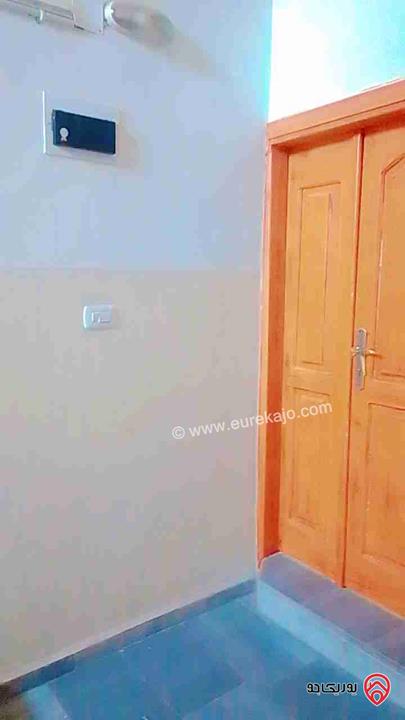 شقة طابق ثاني مساحة 150م للايجار في اربد شارع القدس حي النصر