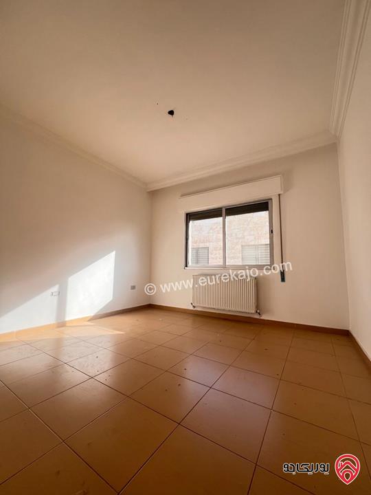 شقة مساحة 185م طابق ثالث للايجار في عمان - الرابية