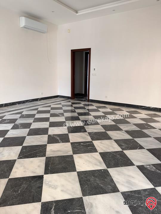 Modern ground floor 240 sqm with garden and private parking for rent in Amman - Alweibdeh