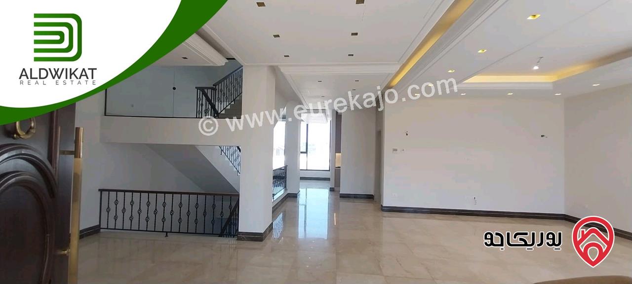 فيلا مساحة الارض 375م ومساحة البناء 590م للبيع في عمان - دابوق