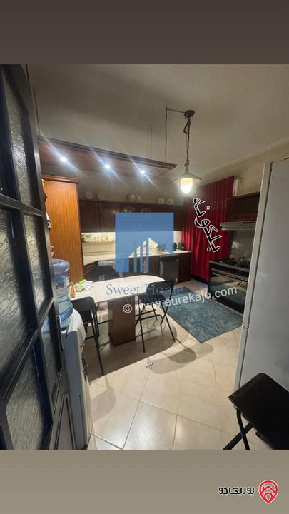 شقة طابق ثالث 140م تشطيب سوبر ديلوكس للبيع في عمان - أم السماق