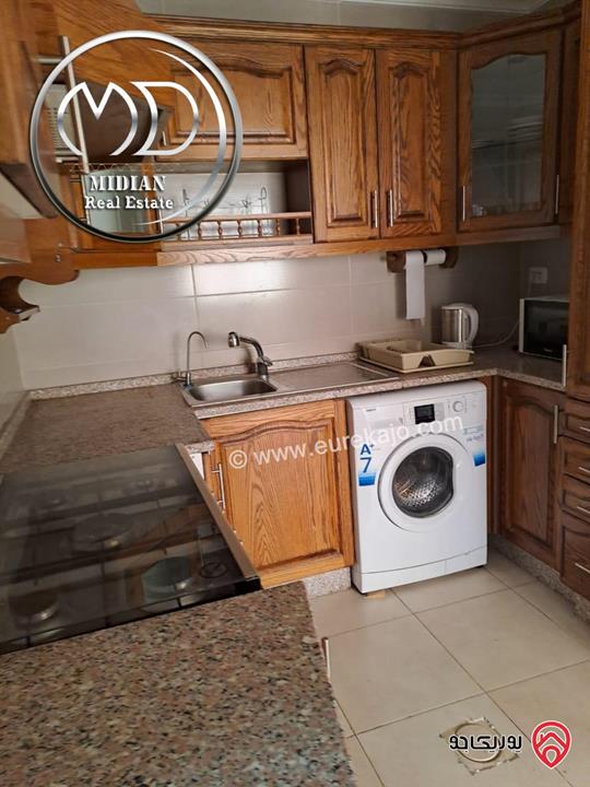 رووف مفروش للايجار في عمان - الشميساني تشطيبات وفرش سوبر ديلوكس اطلالة رائعة و بسعر مميز