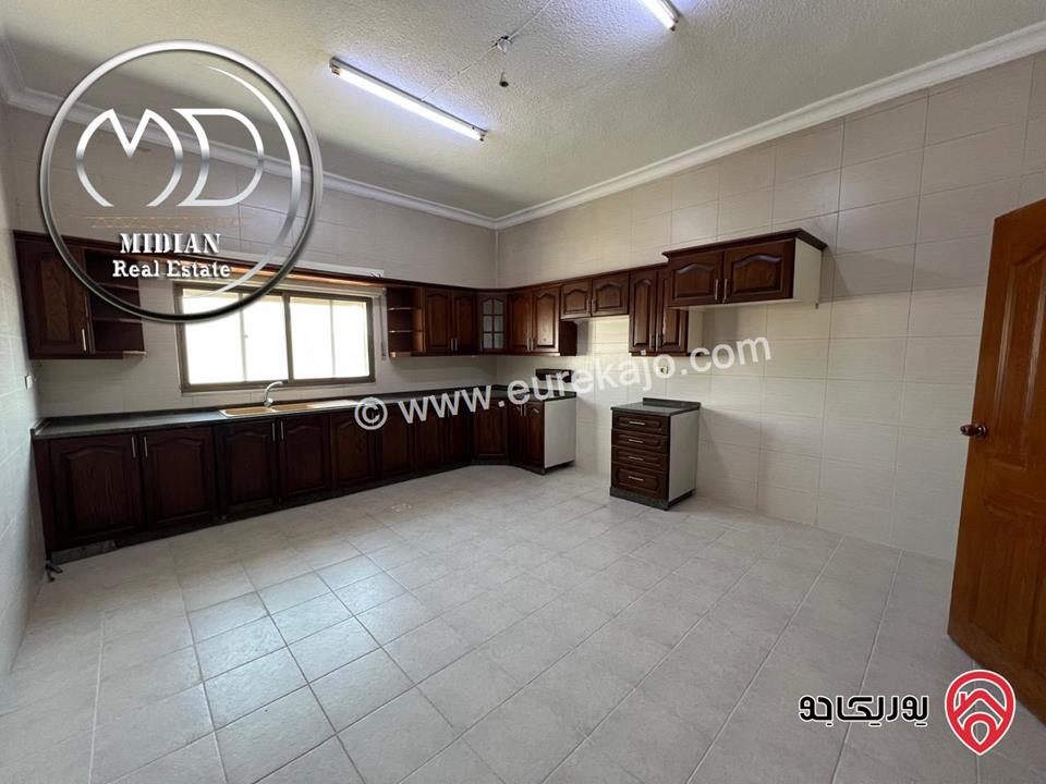 شقق فارغة للايجار في عمان - خلدا مساحة 215م 4 نوم سوبر ديلوكس اطلالة رائعة بسعر مميز جداً