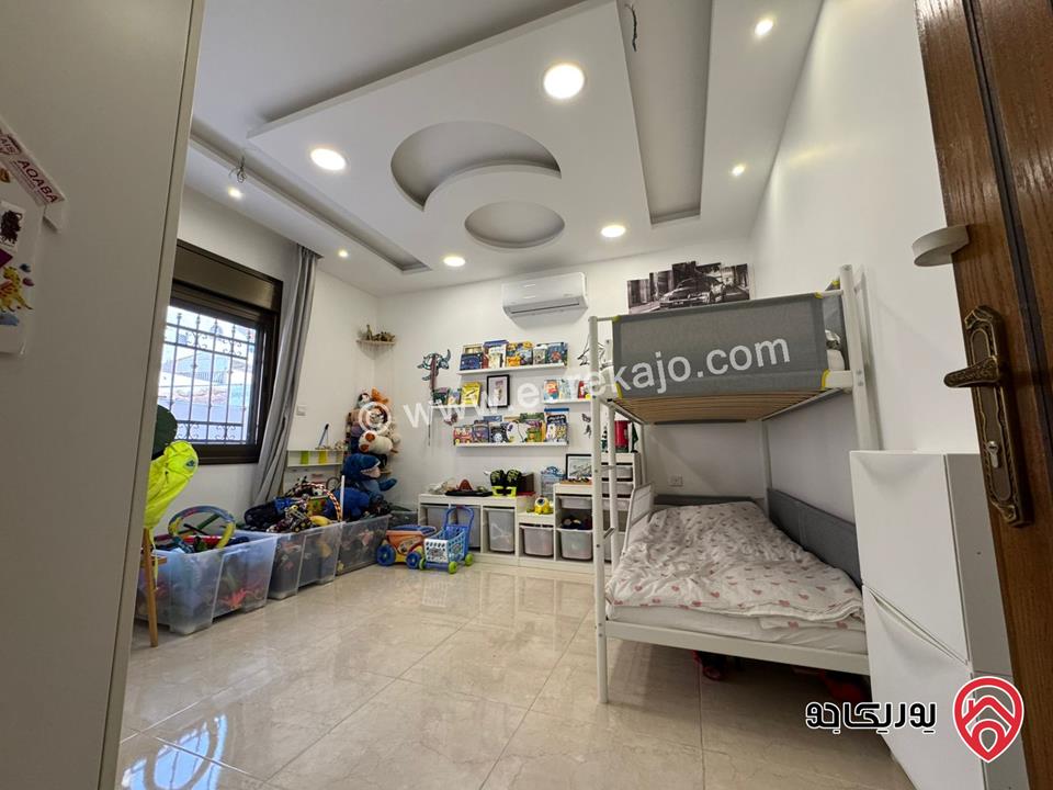 شقة أرضية مميزة مساحة 162م داخلي و 280م خارجي للبيع المنطقة الخامسة / العقبة