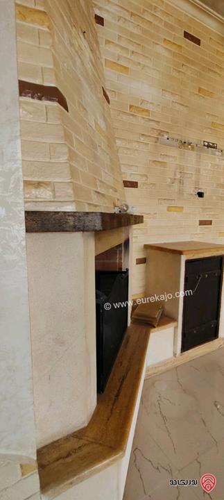 شقة طابق ثالث مساحة 200م للبيع في عمان - طبربور