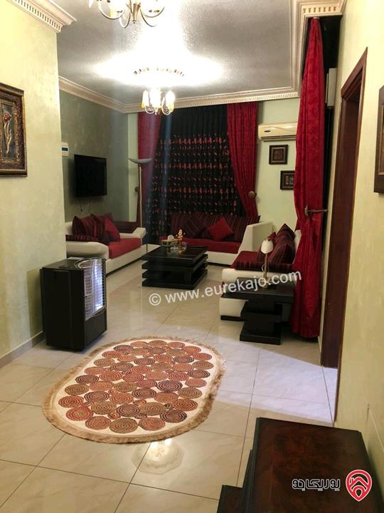 شقة أرضية مساحة 213م تراسات مكرمدة 200م للبيع في عمان - المدينة الرياضية 