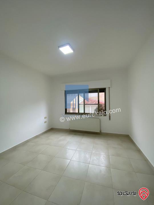 شقة فاخرة طابق اول 172م تشطيب سوبر ديلوكس للبيع في عمان - خلدا - العوجانية