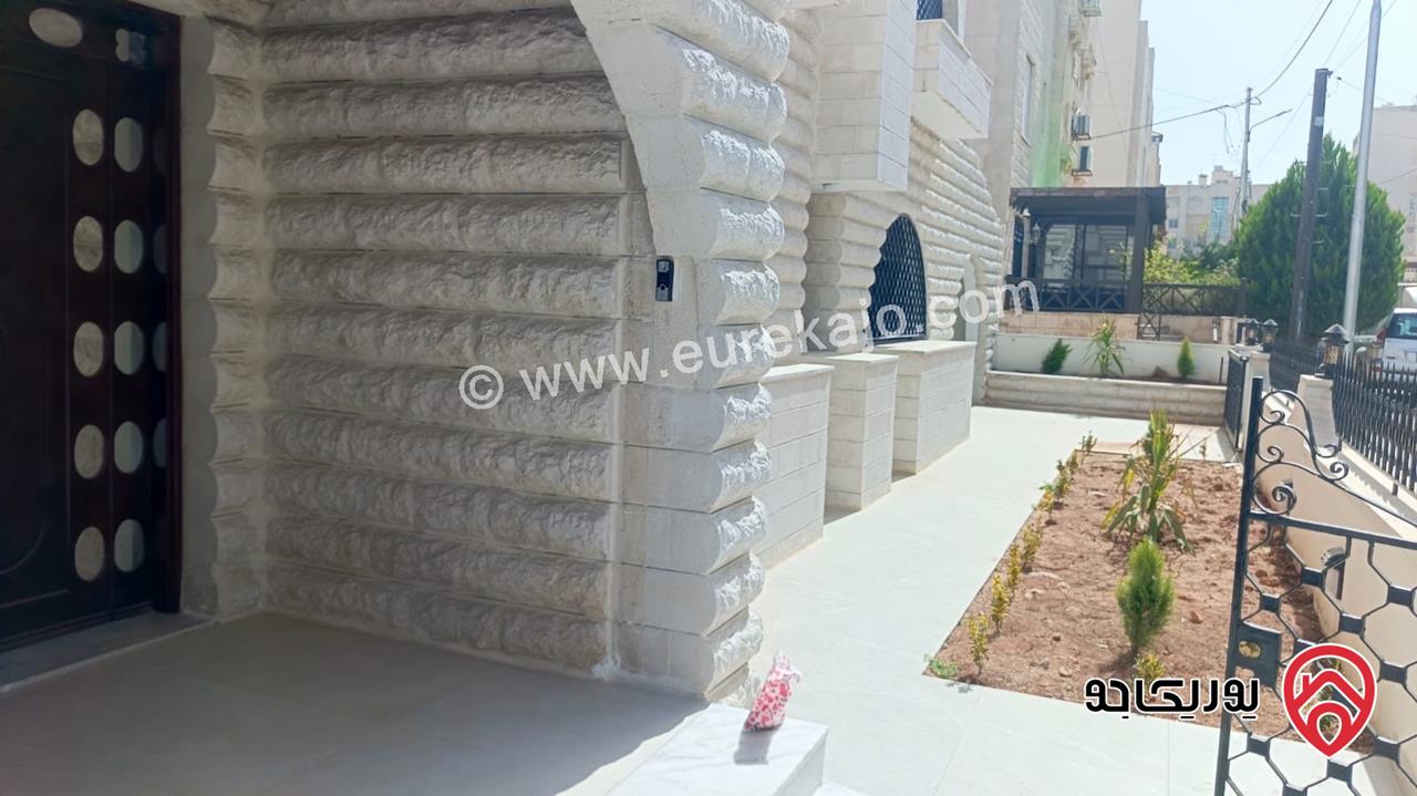 طابق ارضي من فيلا مساحة 300م على ارض 700م للايجار في عمان - دير غبار