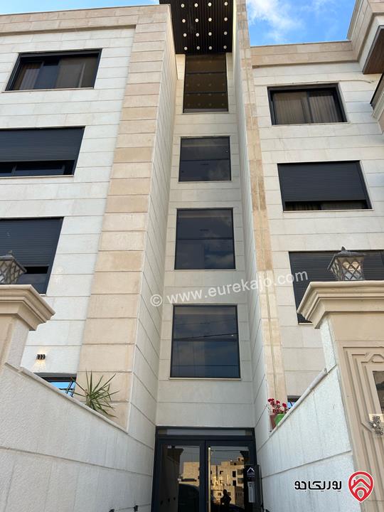 شقة جديدة أرضية مساحة 180م للبيع في عمان - البنيات 