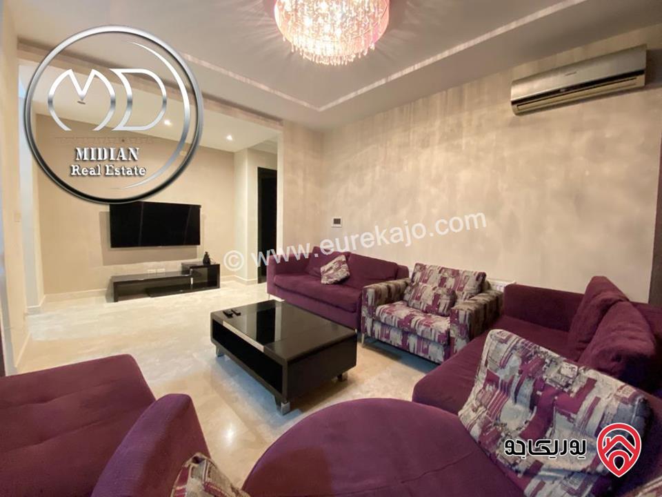 شقة مفروشة للايجار في عمان - ضاحية الامير راشد مساحة 200م طابق ثالث تشطيبات و ديكورات فاخرة اطلالة جميلة