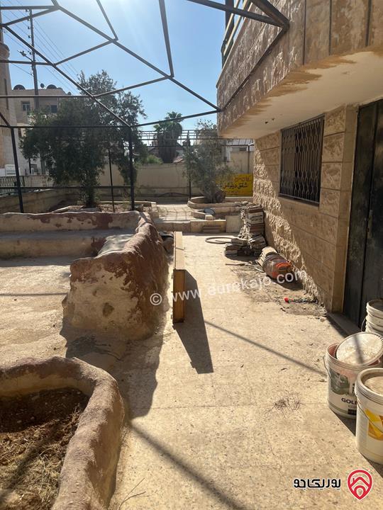 ڤيلا مساحة 350م على أرض 1 دونم للبيع في الزرقاء الجديدة